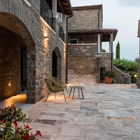 L'abbraccio Della Quercia Apartment *